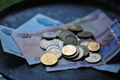 Елин: подписки и импульсивные траты мешают накопить подушку безопасности